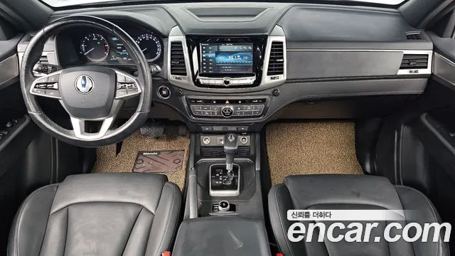 KG Mobility Rexton — интерьер