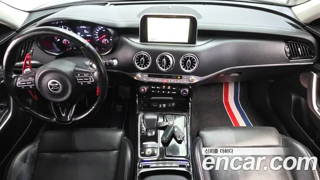 Kia Stinger — интерьер