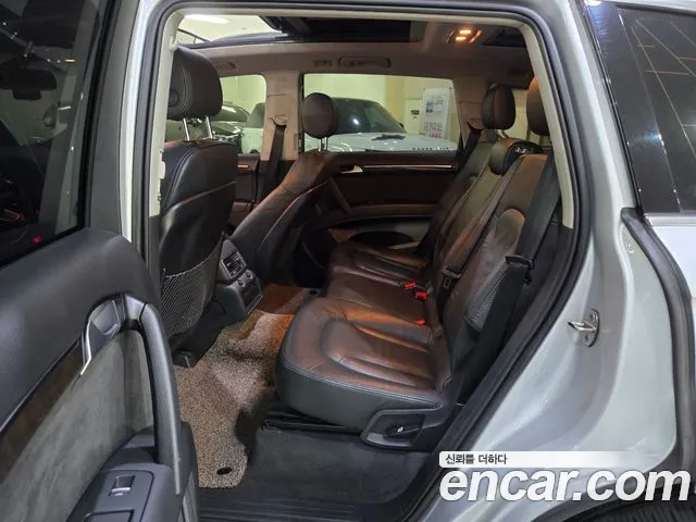 Audi Q7 — интерьер