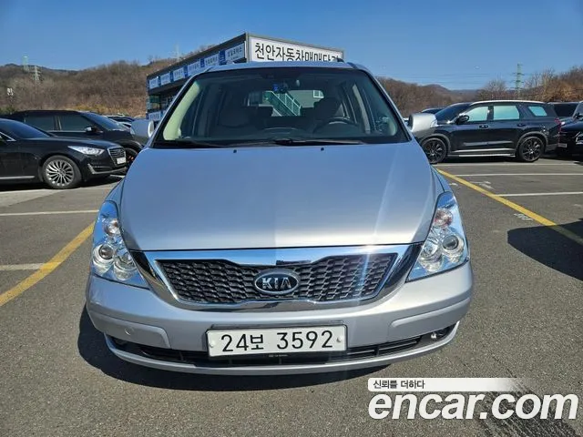 Kia Carnival — экстерьер