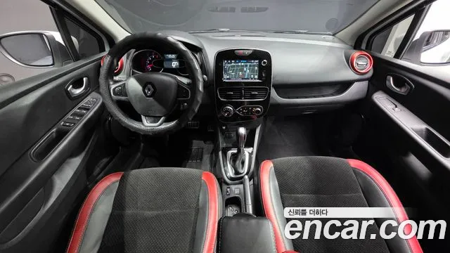 Renault Korea Clio — интерьер
