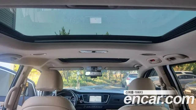 Kia Carnival — интерьер