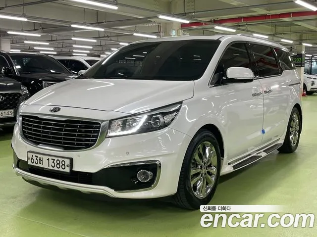 Kia Carnival — экстерьер