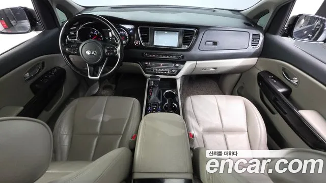 Kia Carnival — интерьер