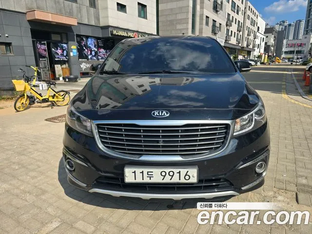 Kia Carnival — экстерьер