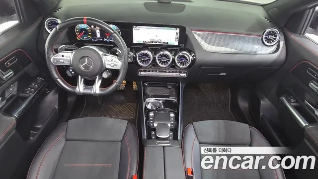 Mercedes-Benz GLA-класс — интерьер