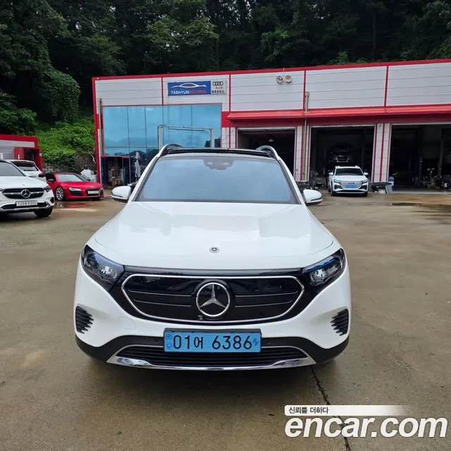 Mercedes-Benz EQB