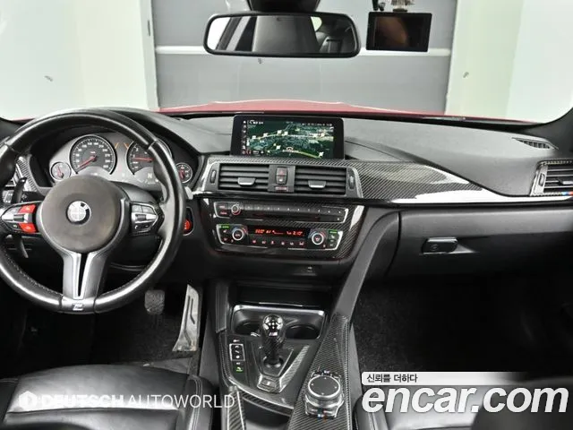 BMW M4 — интерьер