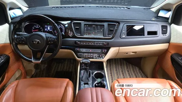 Kia Carnival — интерьер