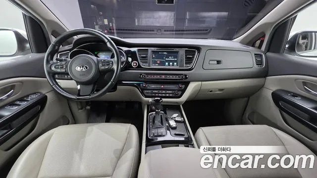 Kia Carnival — интерьер
