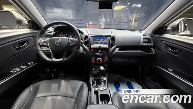 KG Mobility Tivoli — интерьер