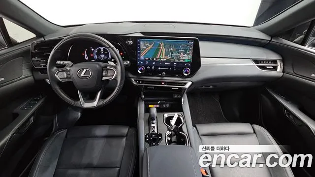 Lexus RX — интерьер