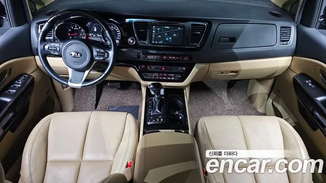 Kia Carnival — интерьер