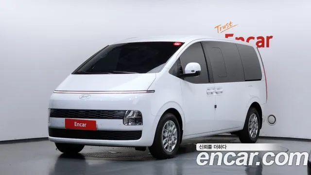 Hyundai Staria