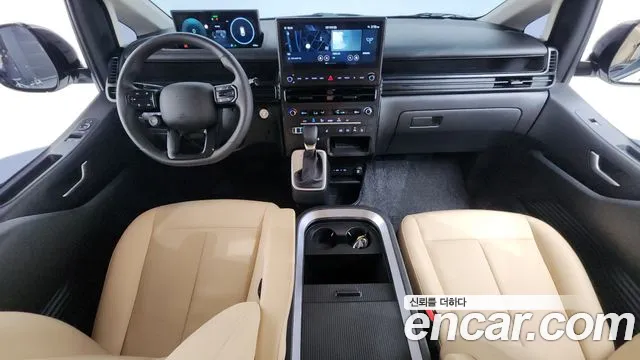 Hyundai Staria — интерьер