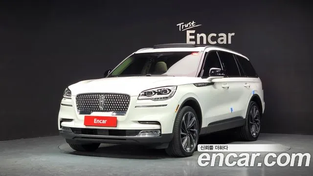 Lincoln Aviator