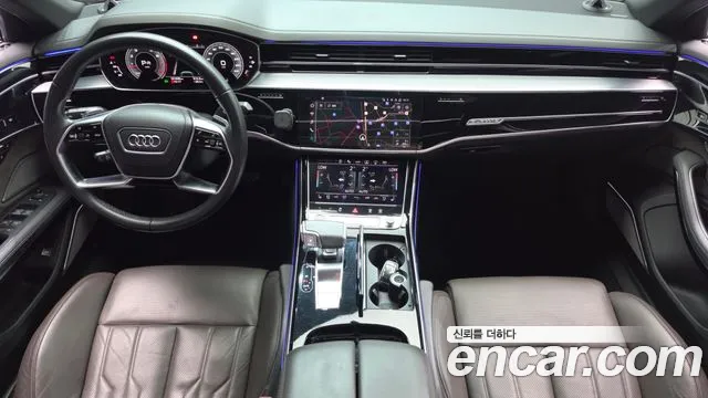 Audi A8 — интерьер