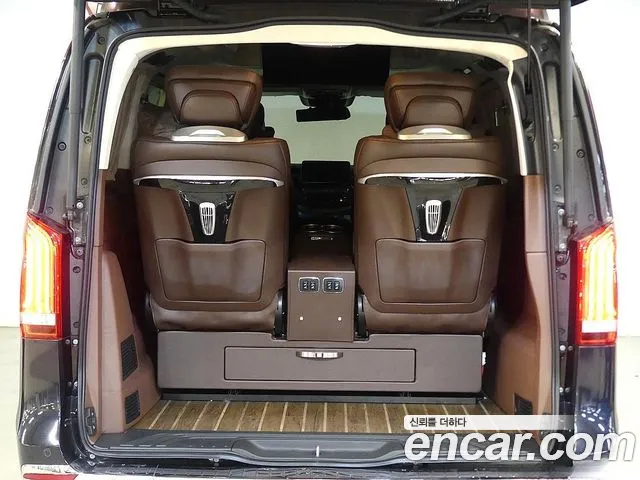 Mercedes-Benz V-класс — интерьер