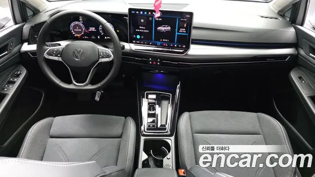 Volkswagen Golf — интерьер