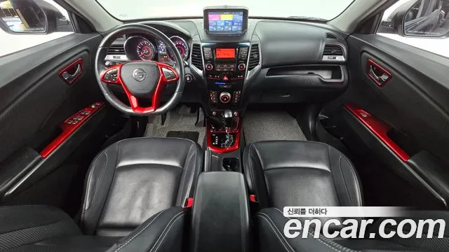 KG Mobility Tivoli — интерьер