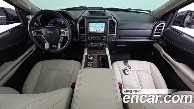 Ford Expedition — интерьер