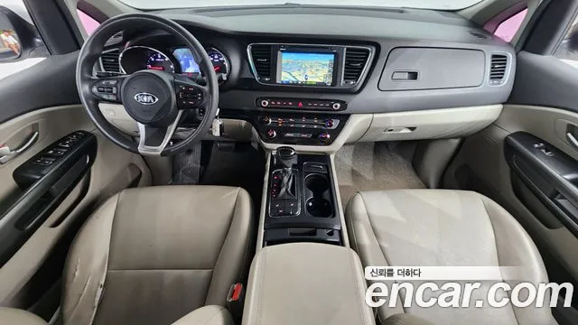 Kia Carnival — интерьер