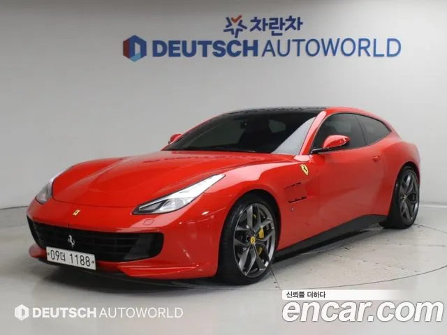 Ferrari GTC4 Lusso — экстерьер