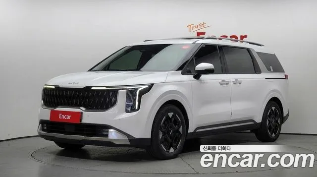 Kia Carnival — экстерьер