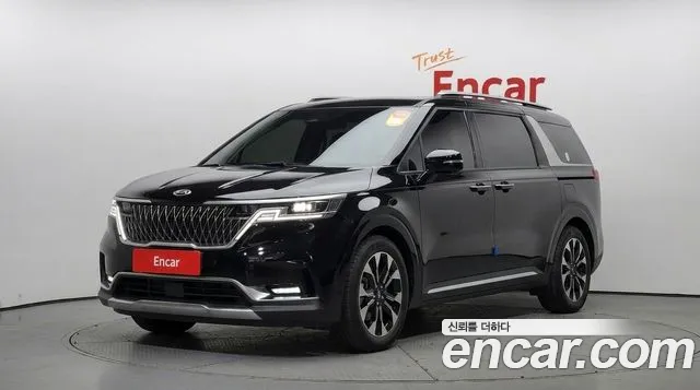 Kia Carnival — экстерьер