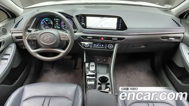 Hyundai Sonata — интерьер
