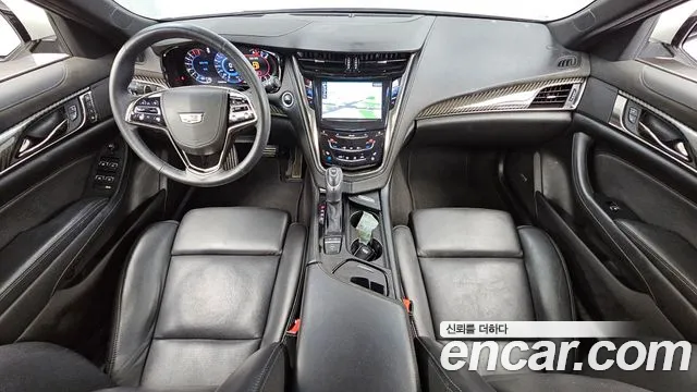 Cadillac CTS — интерьер