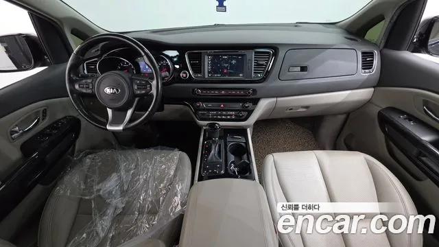 Kia Carnival — интерьер