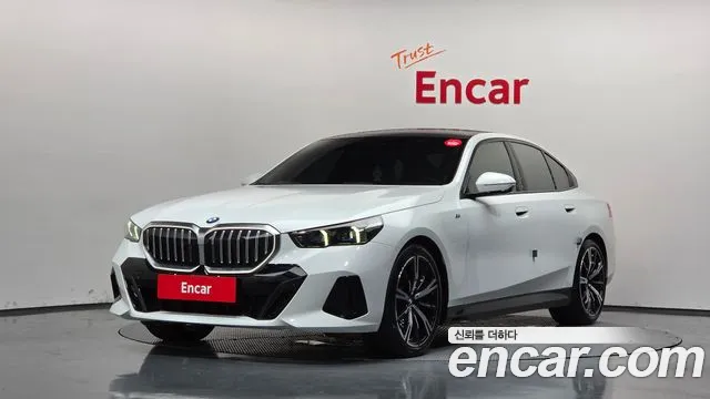 BMW 5 серия — экстерьер