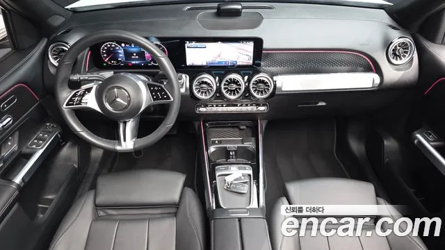 Mercedes-Benz GLB-класс — интерьер