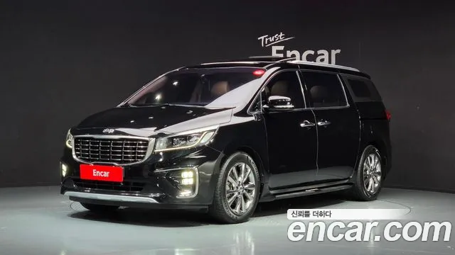 Kia Carnival — экстерьер