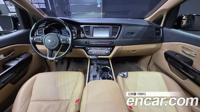 Kia Carnival — интерьер