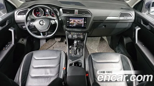 Volkswagen Tiguan — интерьер