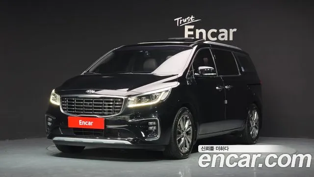 Kia Carnival — экстерьер