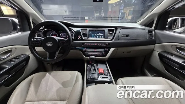 Kia Carnival — интерьер
