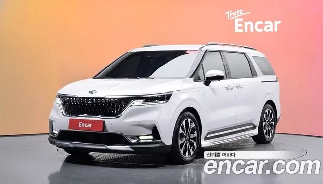 Kia Carnival — экстерьер