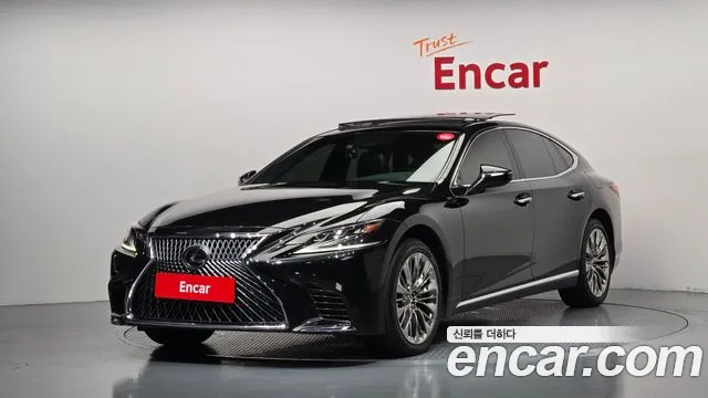 Lexus LS — экстерьер