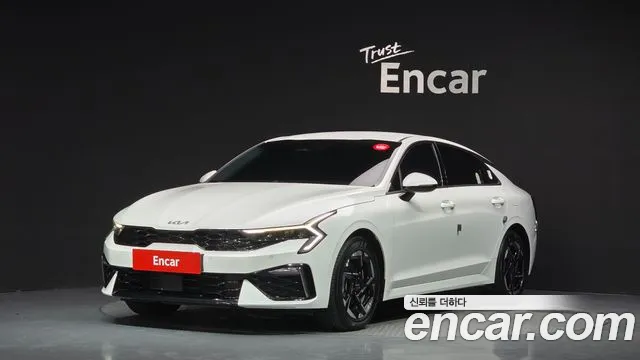 Kia K5 — экстерьер