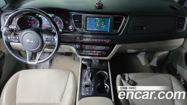 Kia Carnival — интерьер