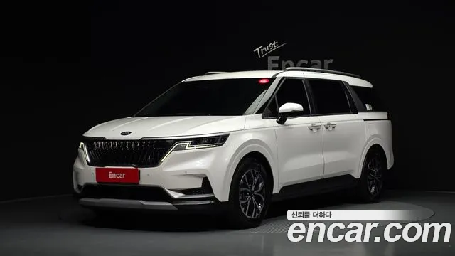 Kia Carnival — экстерьер