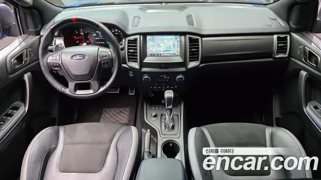 Ford Ranger — интерьер