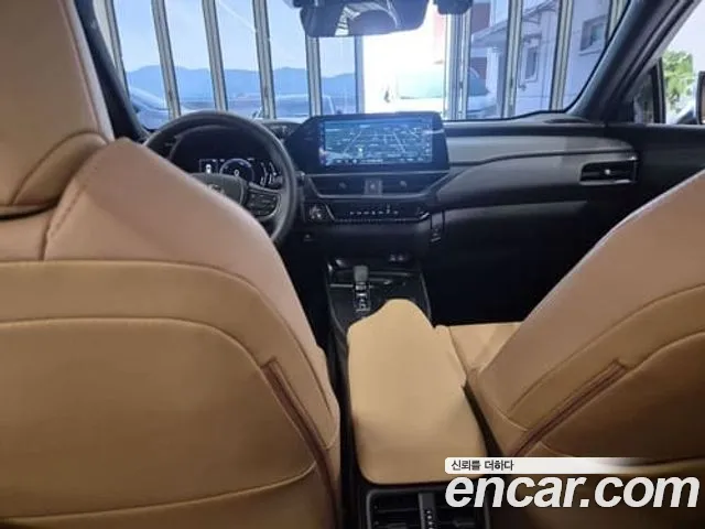 Lexus UX — интерьер