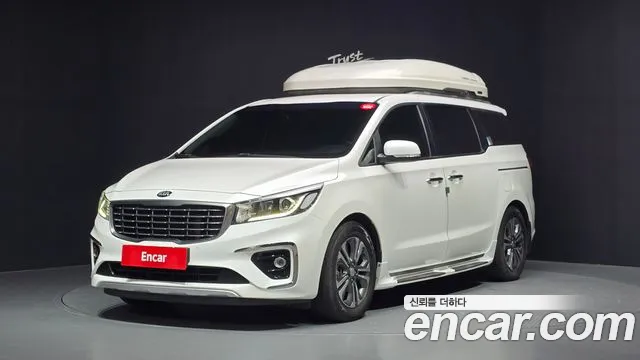 Kia Carnival — экстерьер