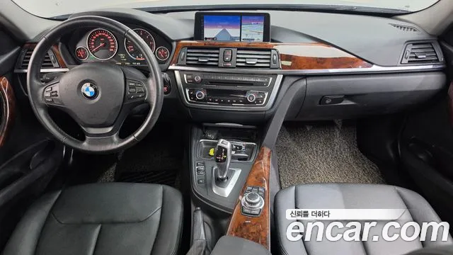 BMW 3 серия — интерьер