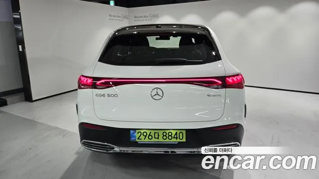 Mercedes-Benz EQE — интерьер