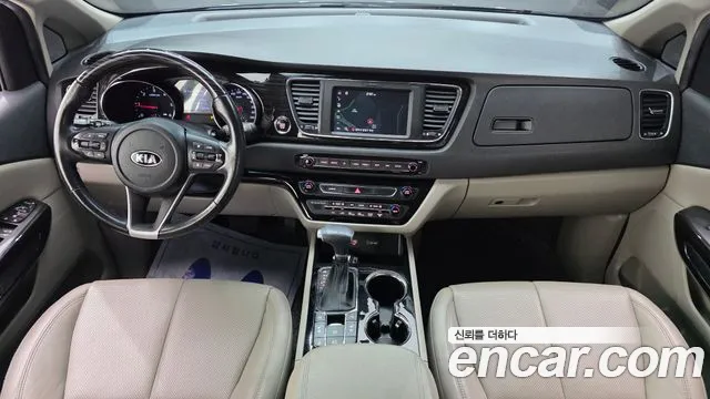Kia Carnival — интерьер